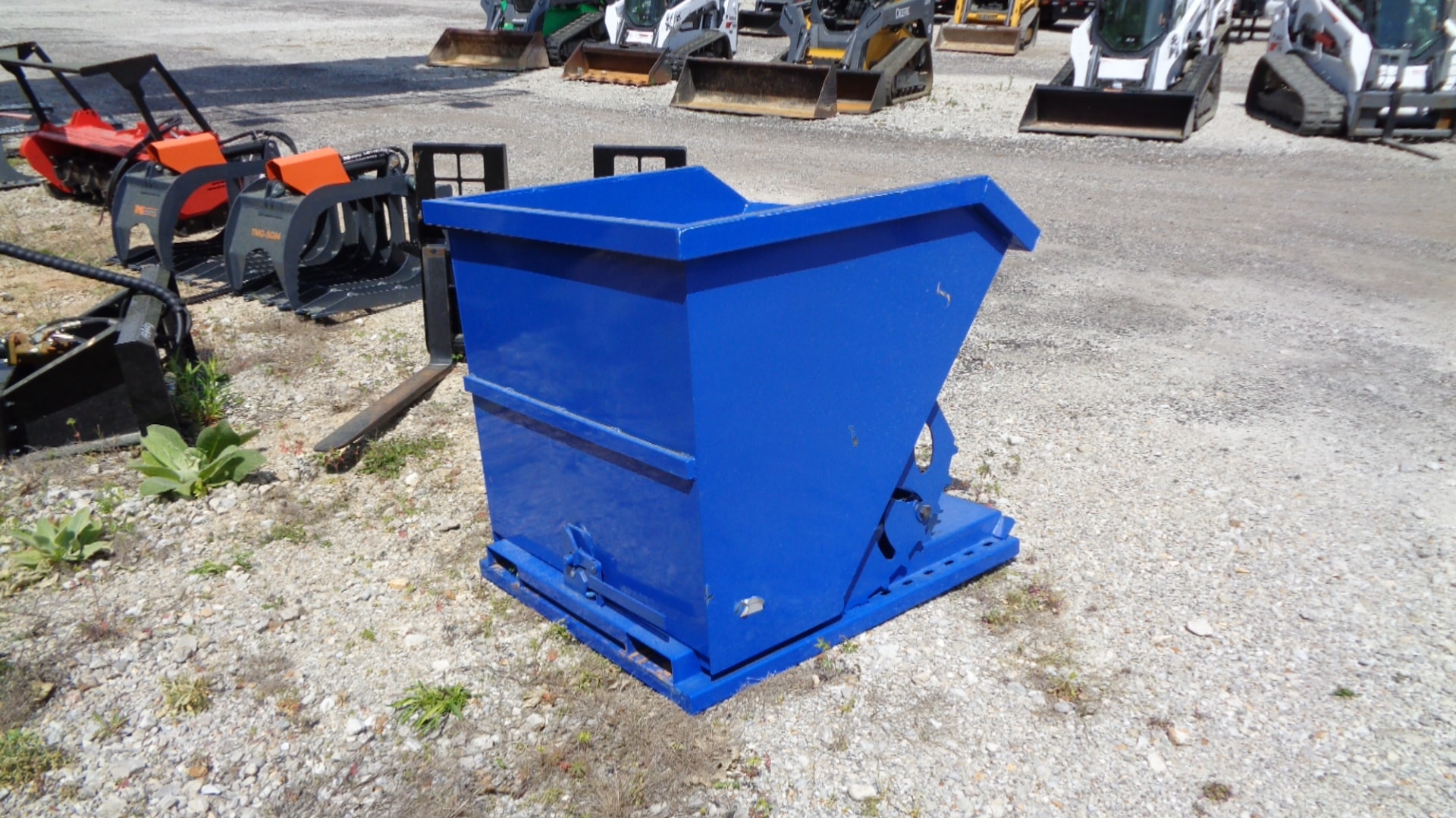 Self-dumping hopper side view